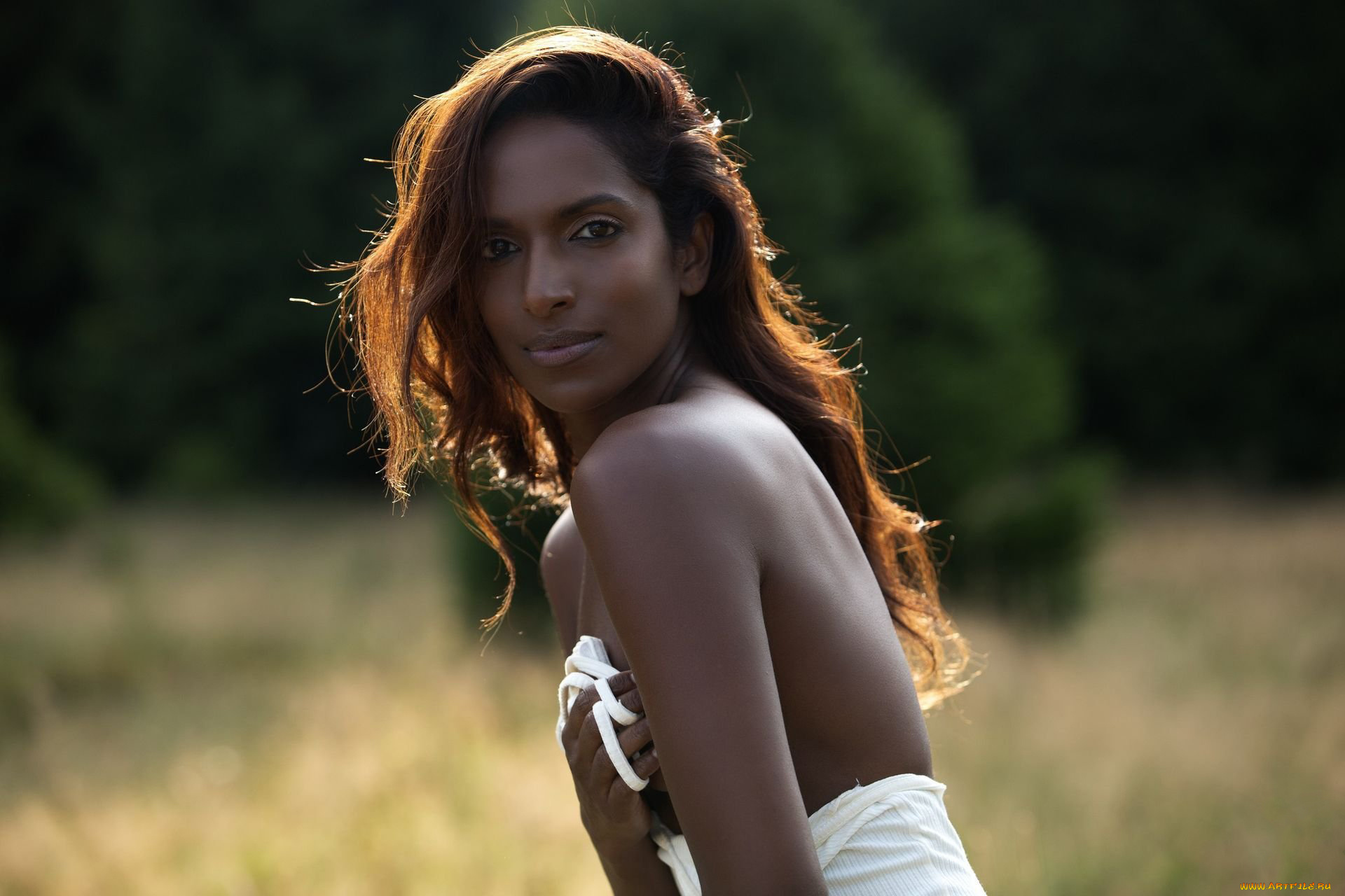 nirmala, fernandes, девушки, чернокожая, nirmala, fernandes, поза, взгляд, макияж, бельё, чёрный, латина, брюнетка, модель, девушка, белый, платье, темнокожая, playboy