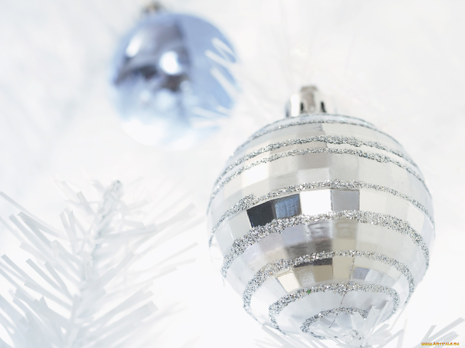 праздничные, шарики