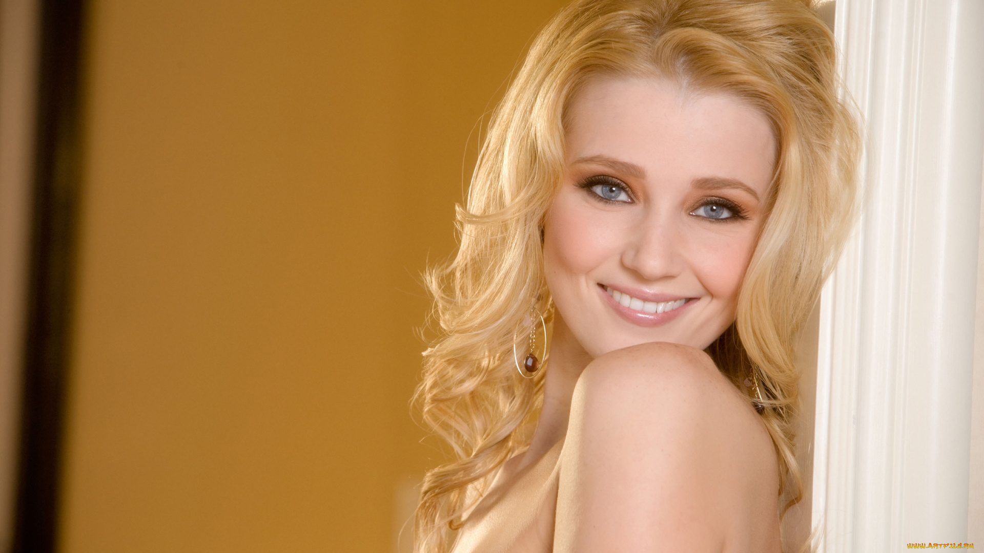 carli, banks, девушки, carli, banks, портрет, лицо, причёска, девушка, модель, блондинка, красотка, красавица, флирт, стройная, фигура, сексуальная, секси, поза, взгляд, макияж