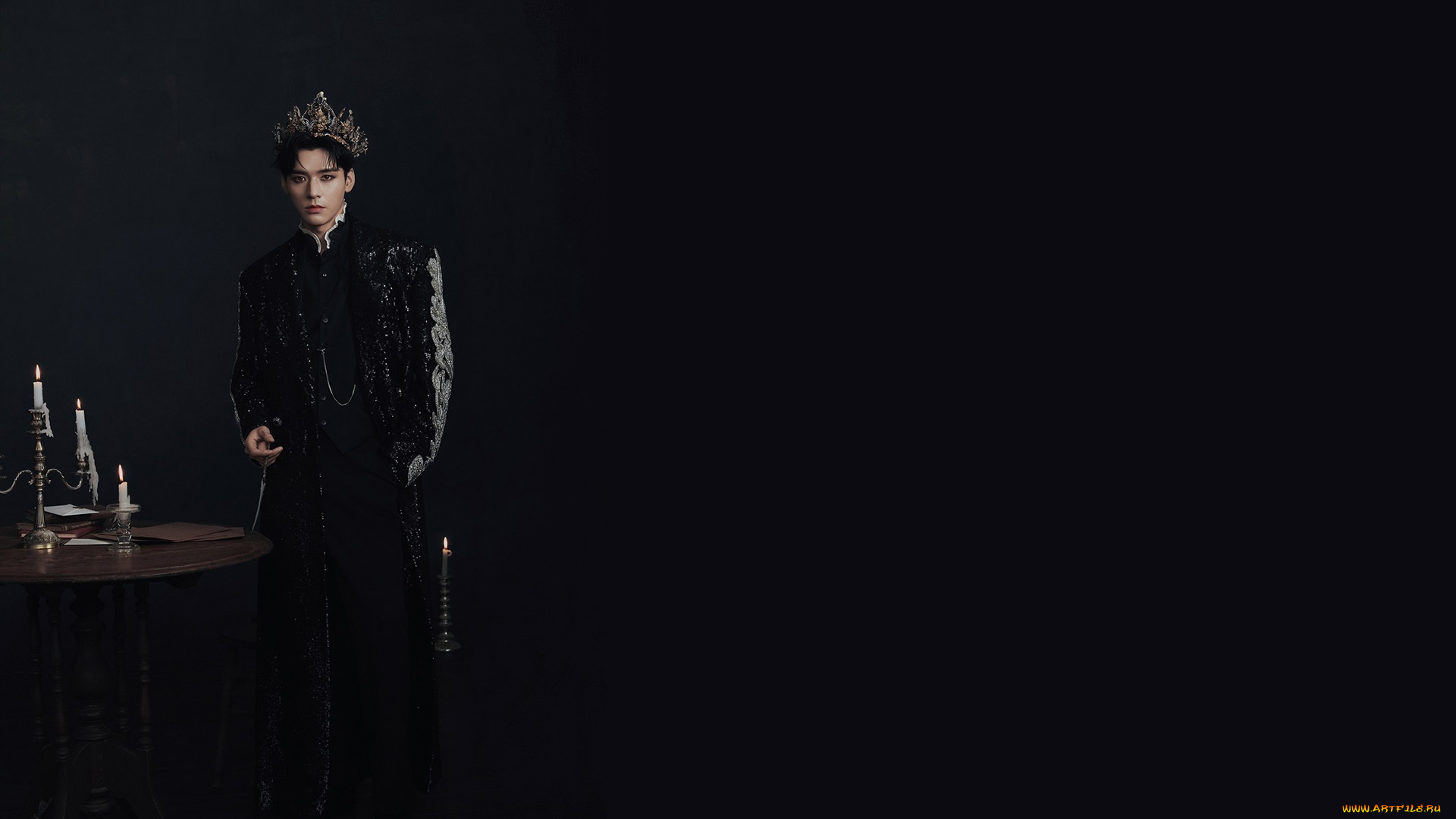 мужчины, gong, jun, |, simon, gong, актер, костюм, корона, свечи, стол