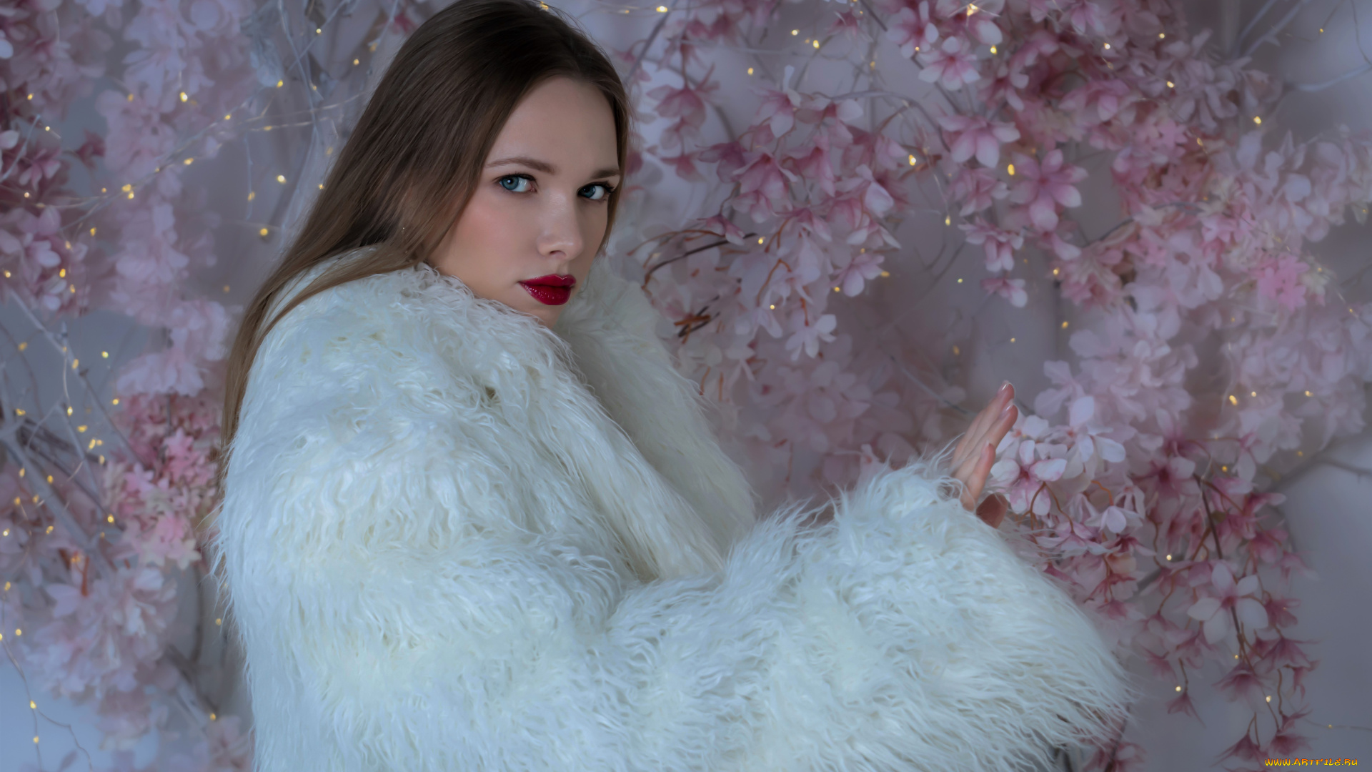 красивая, девушка, девушки, -, лица, , портреты, девушка, женщина, шатенка, темноволосая, сексуальная, модель, звезда, позирует, попа, грудь, ножки, разная, обувь, верхняя, стильная, одежда, нижнее, эротическое, бельё, трусы, лифчик, колготки, чулки, аксессуары, макияж, и, множество, элементов, на, фотографии