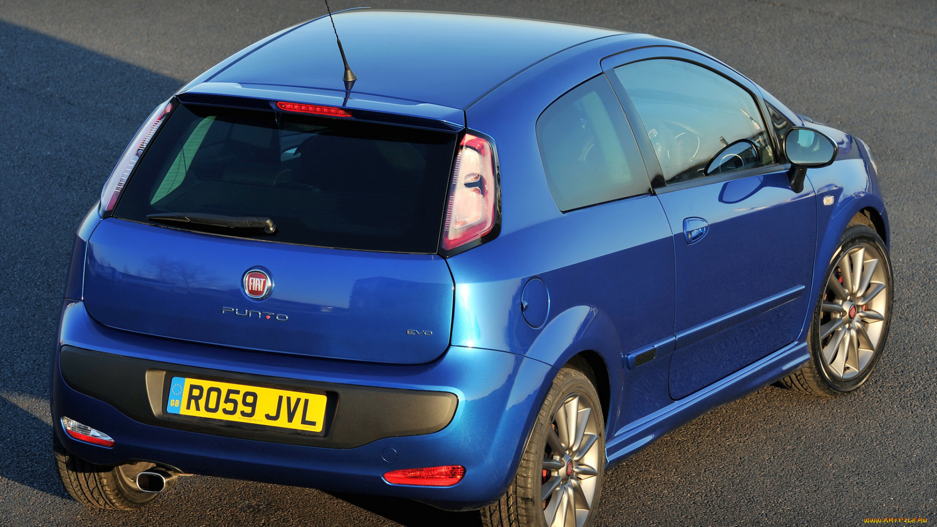 автомобили, fiat