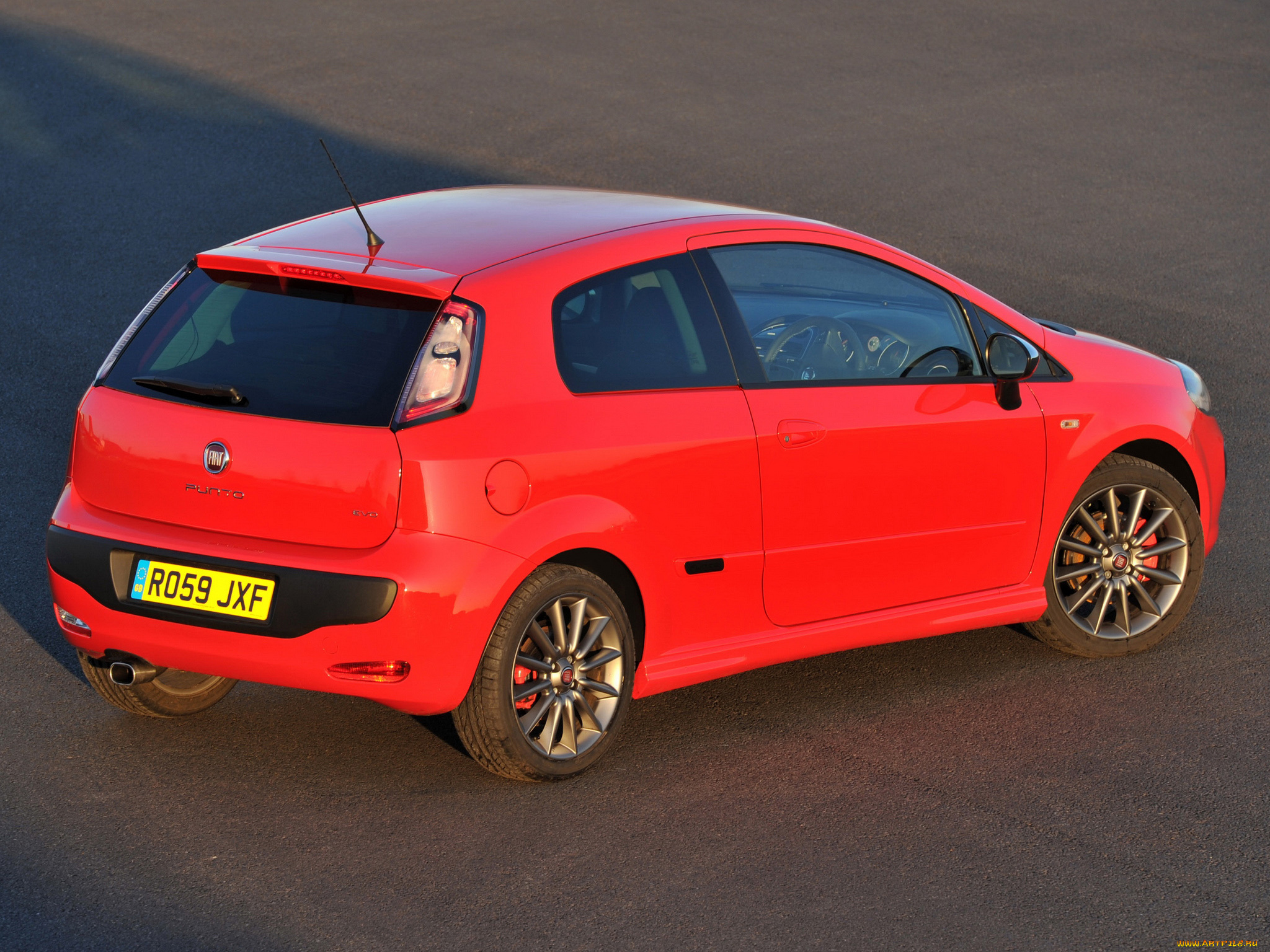 автомобили, fiat