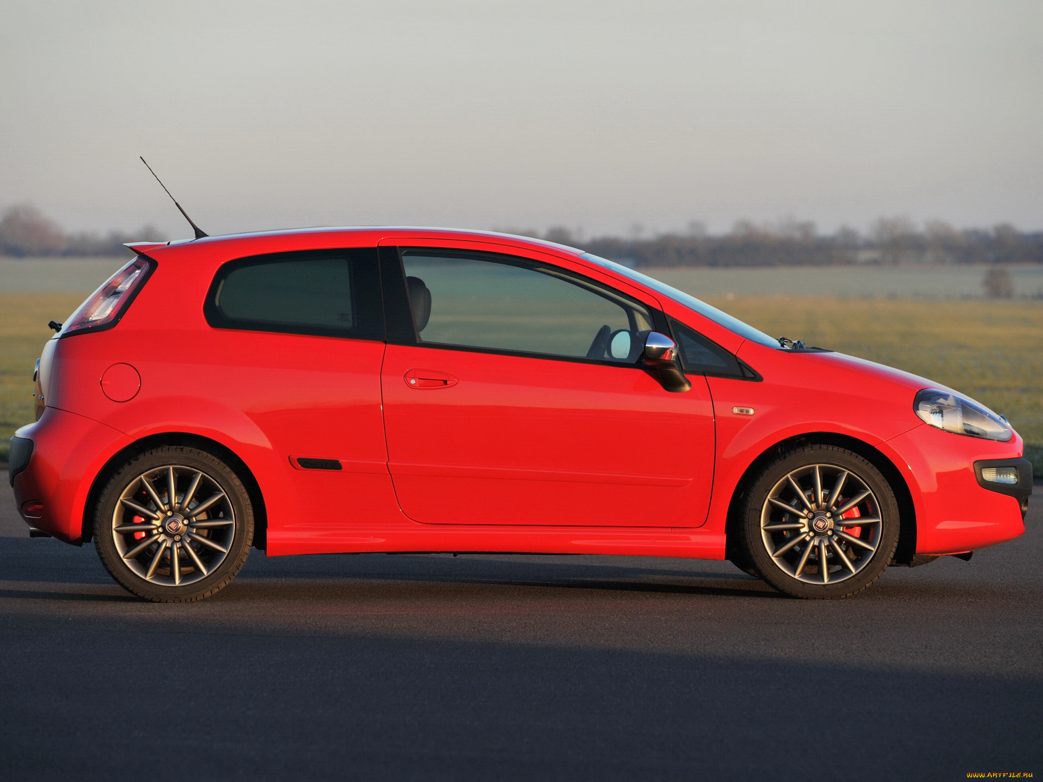 автомобили, fiat