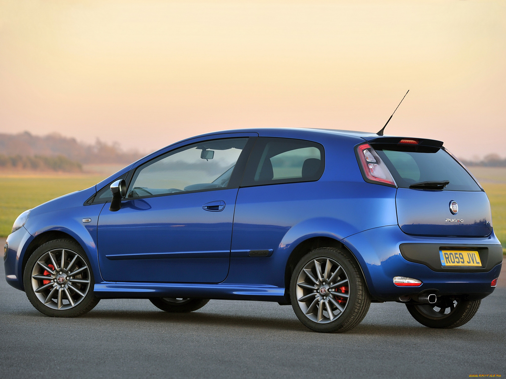 автомобили, fiat