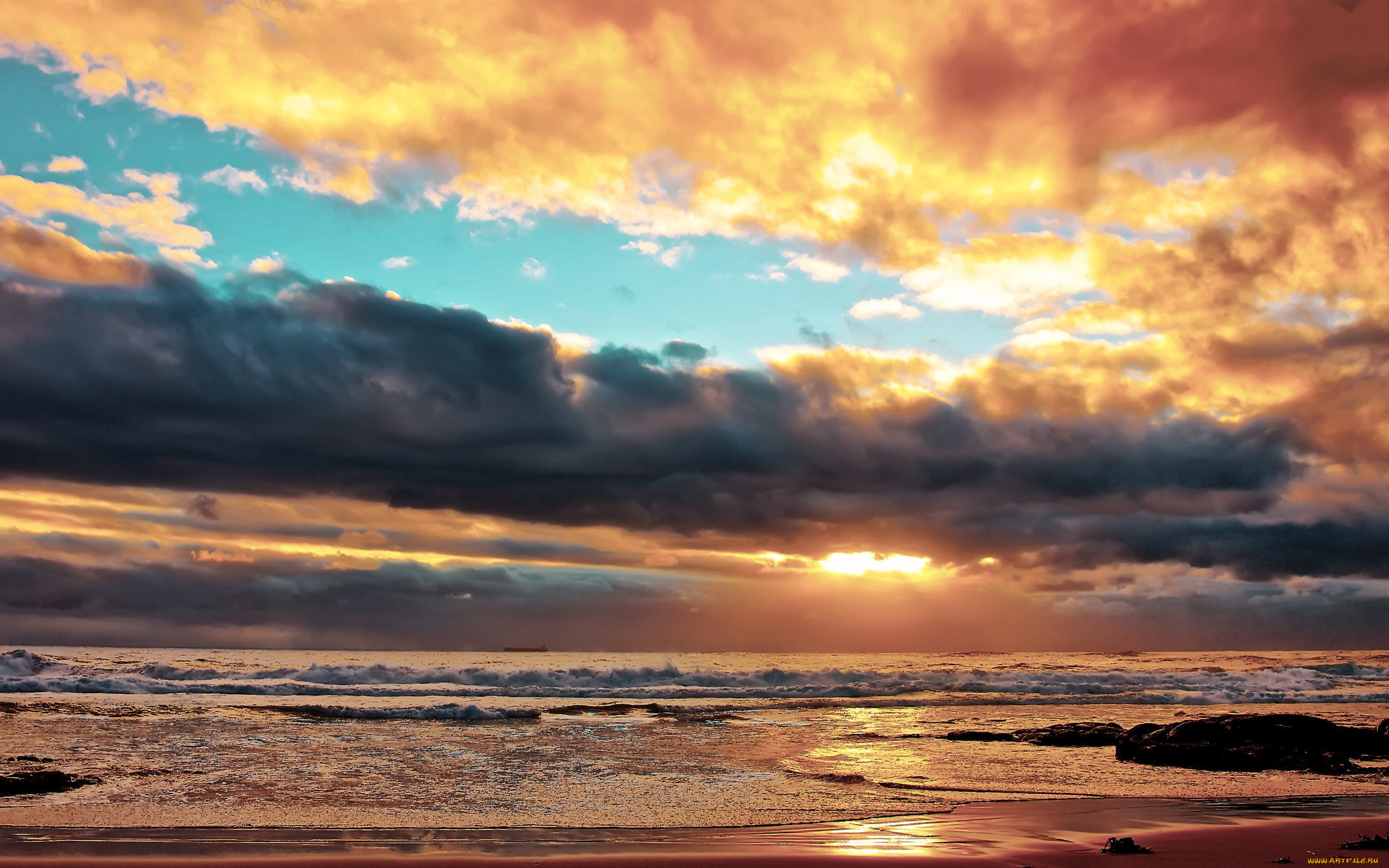 природа, побережье, тучи, камни, волны, океан, пляж