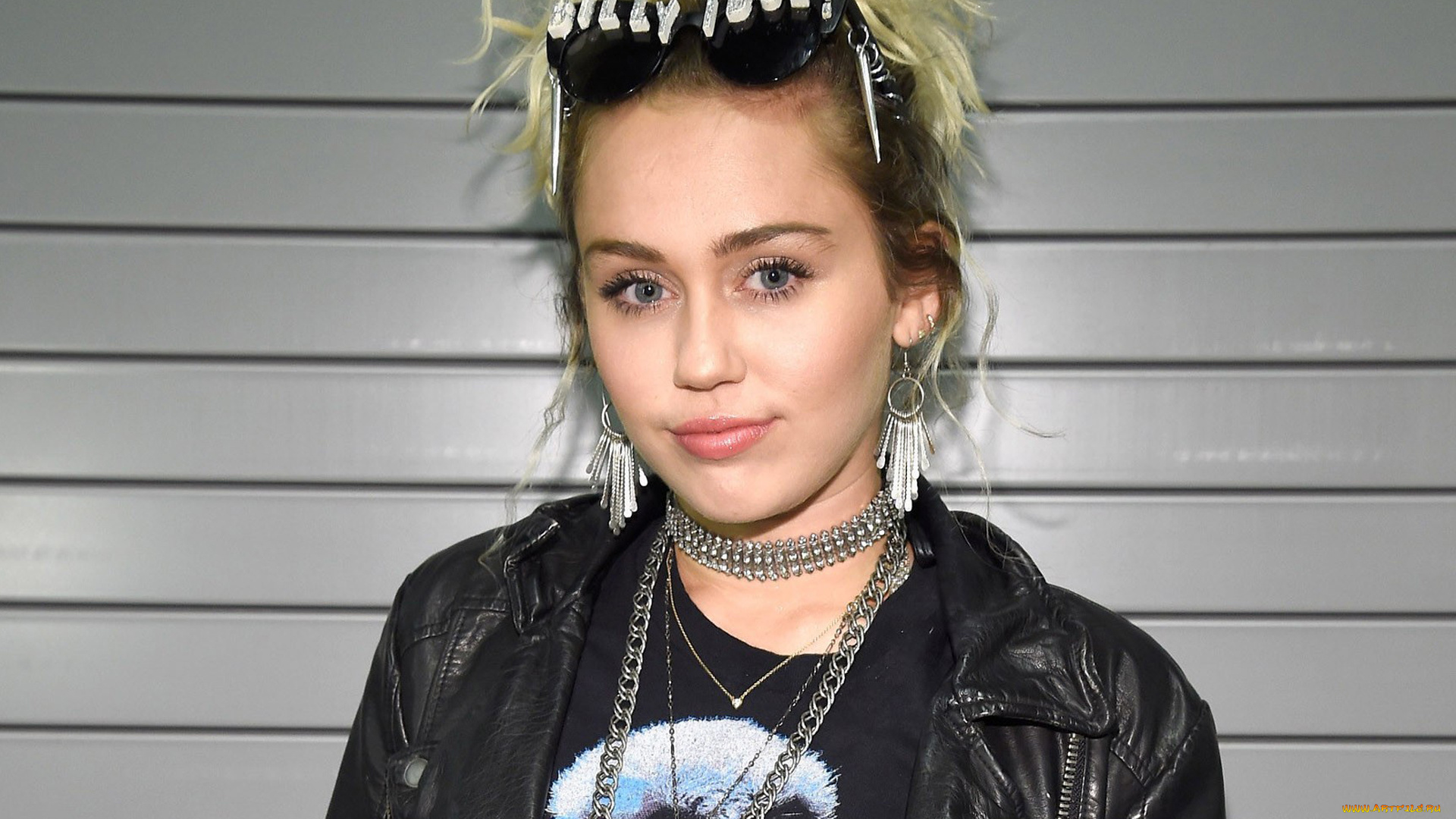 музыка, miley, cyrus, серьги, очки, украшения