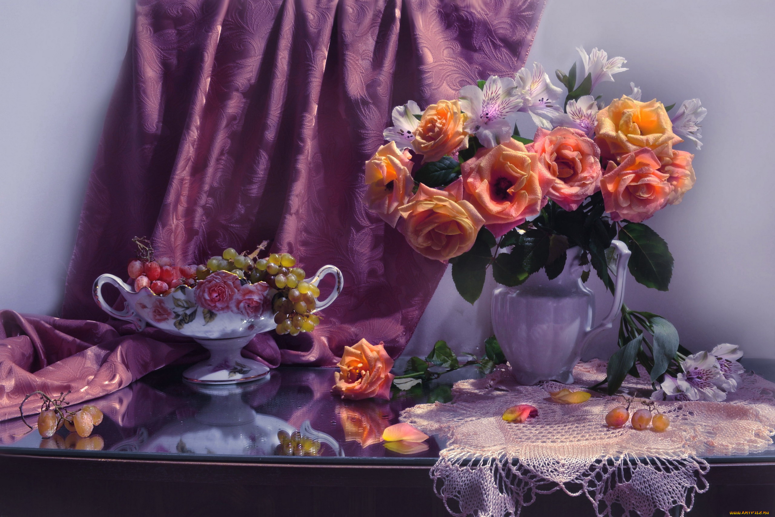 еда, виноград, букет, розы, альстромерия