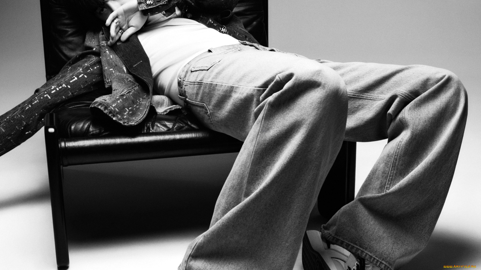 мужчины, wang, yi, bo, актер, куртка, джинсы, кресло