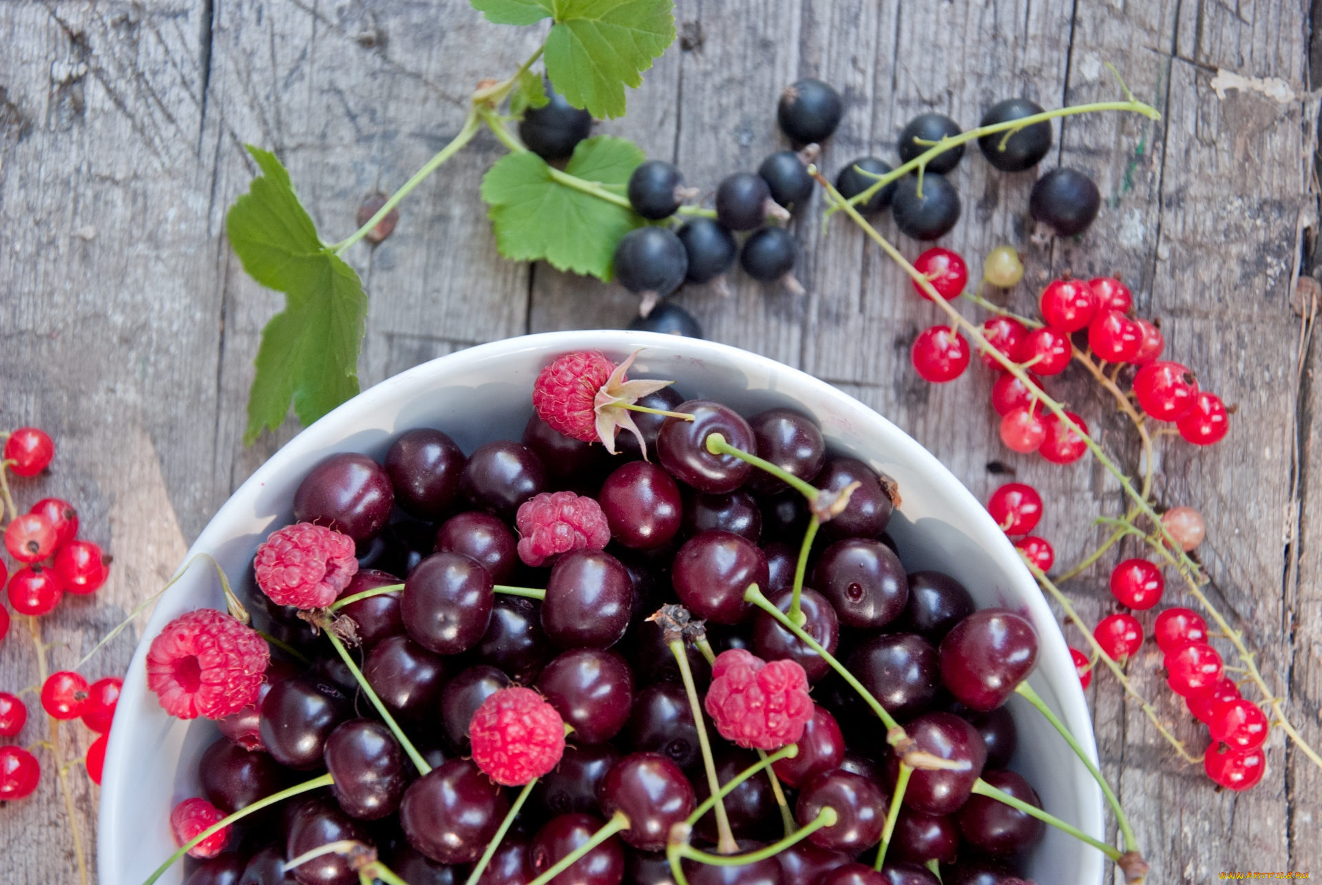 еда, фрукты, , ягоды, смородина, малина, черешня