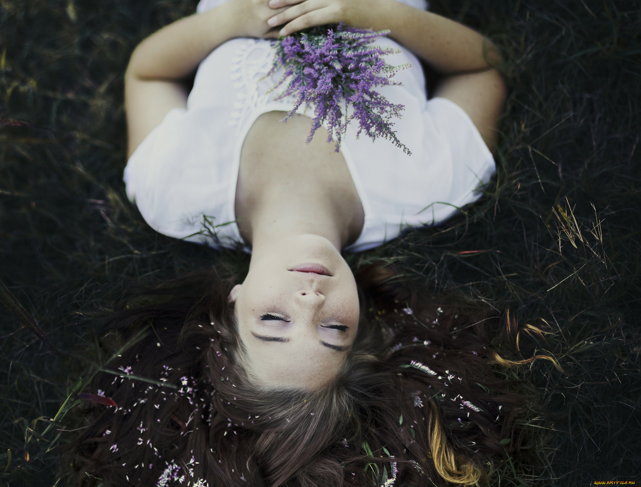 девушки, -unsort, , брюнетки, , шатенки, букет, шатенка, девушка, трава