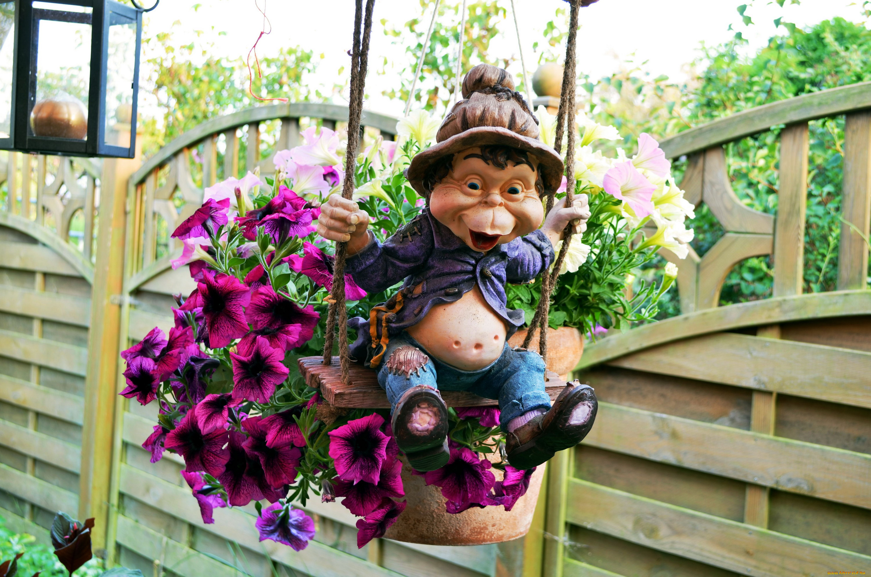 цветы, петунии, , калибрахоа, качели, фигурка