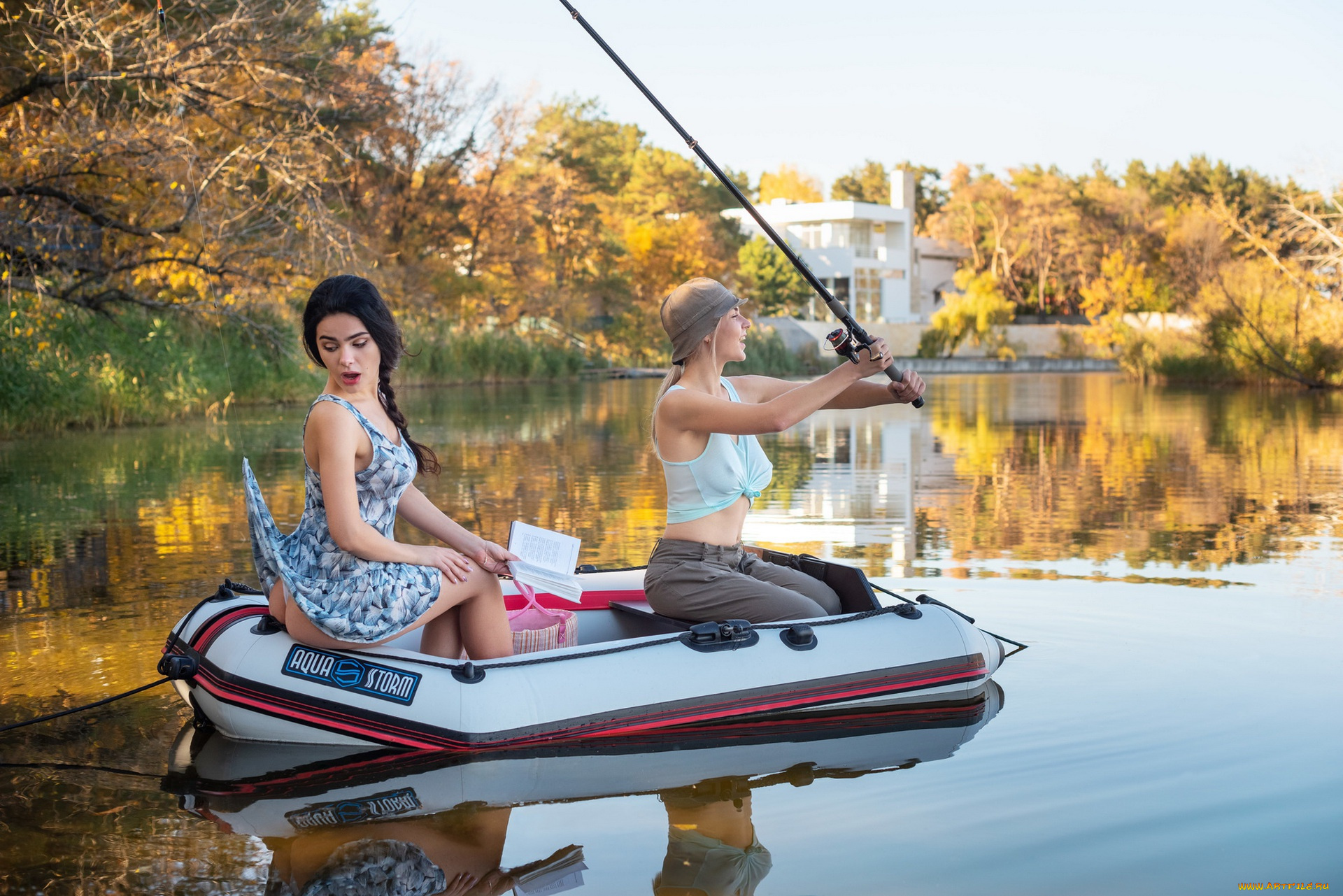 юмор, и, приколы, девушки, лодка, трусики, попа, удочка