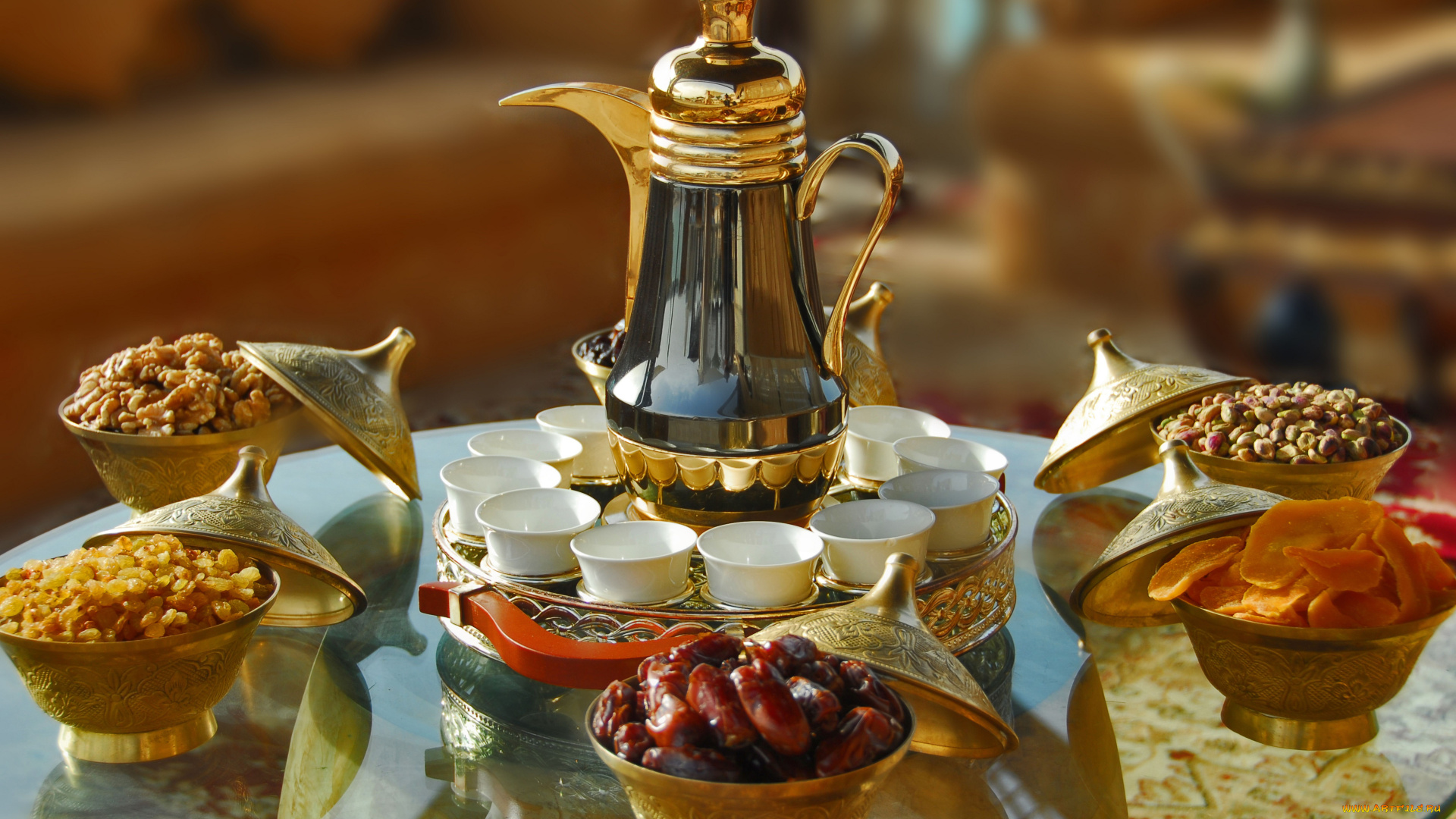 еда, сервировка, чашки, стол, тарелки, орехи, фрукты, финики, чайник, изюм