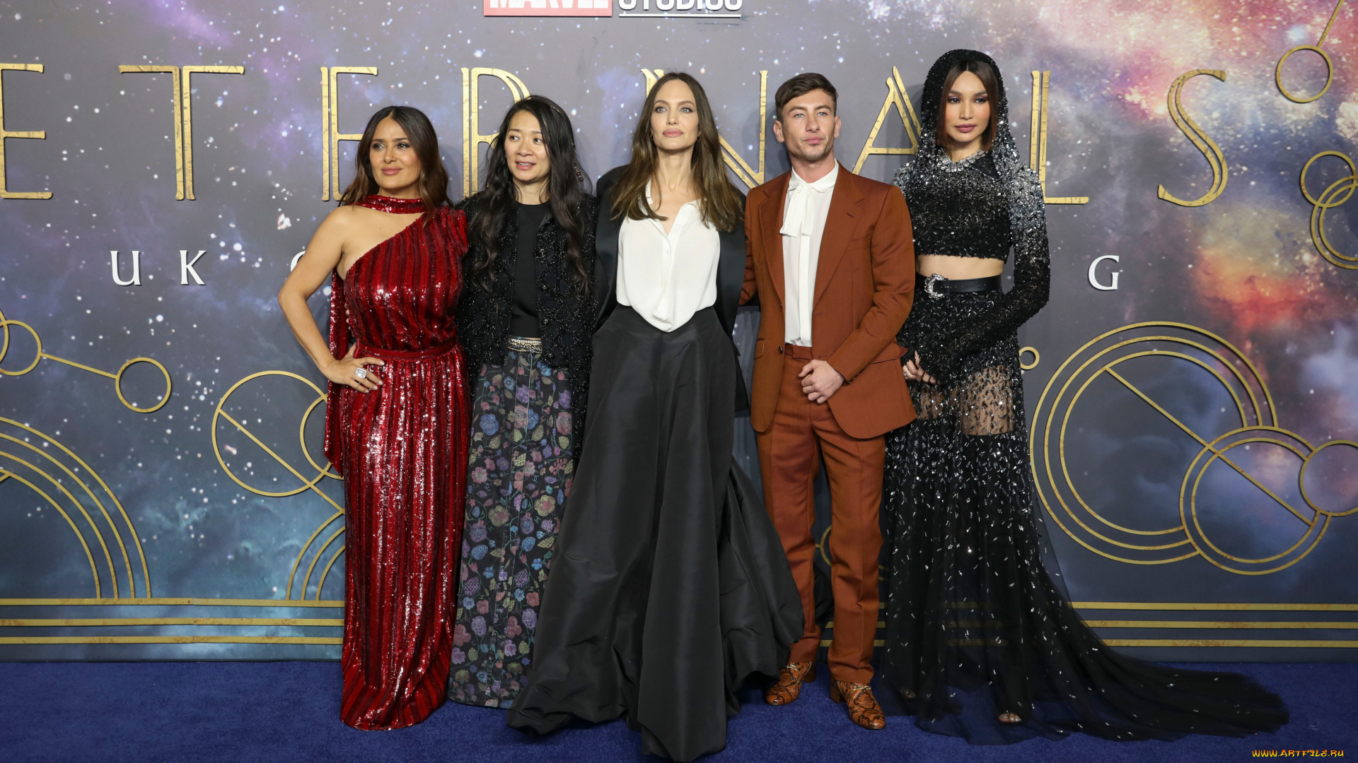 разное, знаменитости, eternals, вечные, salma, hayek, chloe, zhao, angelina, jolie, barry, keoghan, gemma, chan, премьера, фантастика, фэнтези, боевик, джемма, чан, cальма, хайек, анджелина, джоли, барри, кеоган