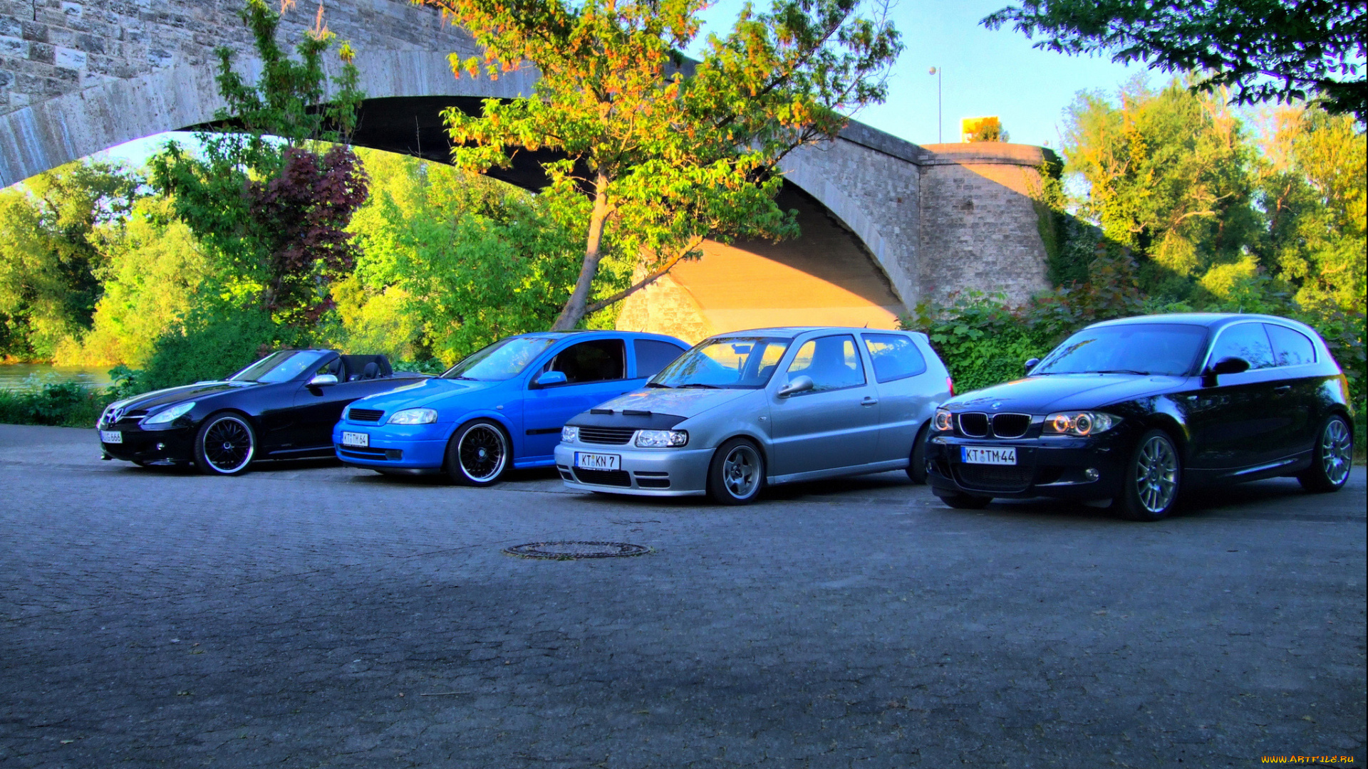 автомобили, разные, вместе