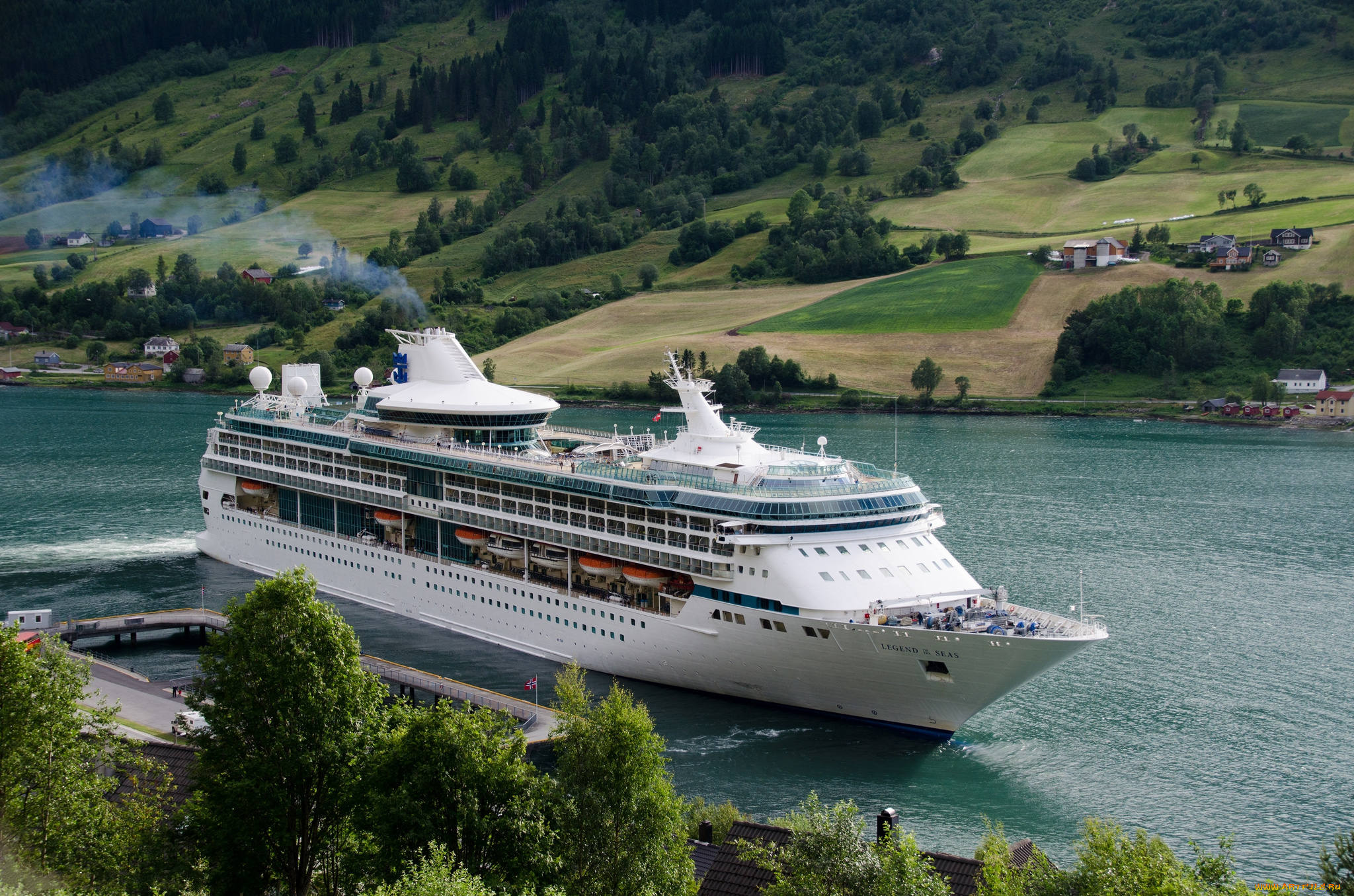 legend, of, the, seas, корабли, лайнеры, круиз, лайнер