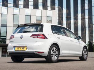 Картинка автомобили volkswagen 2014г typ 5g светлый uk-spec e-golf