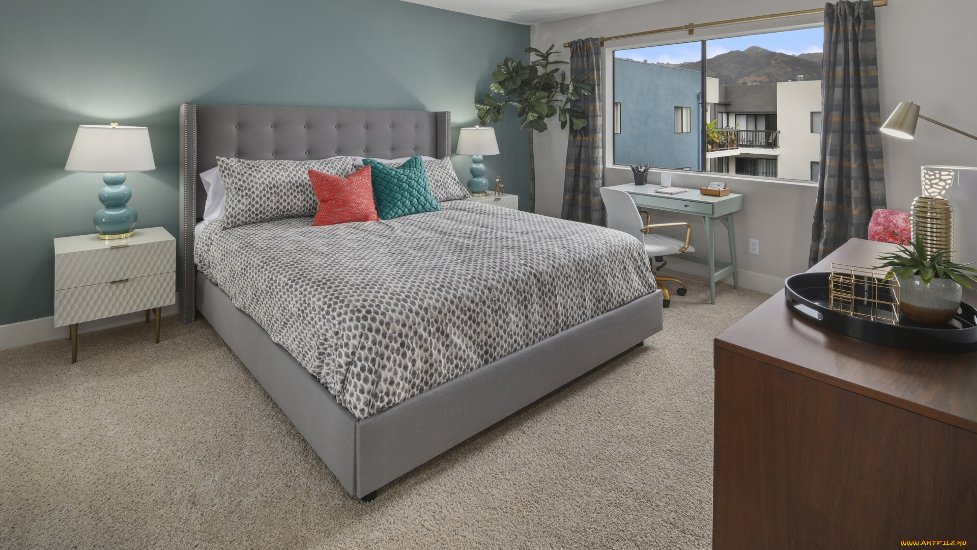 интерьер, спальня, люстра, кресло, стиль, штора, кровать