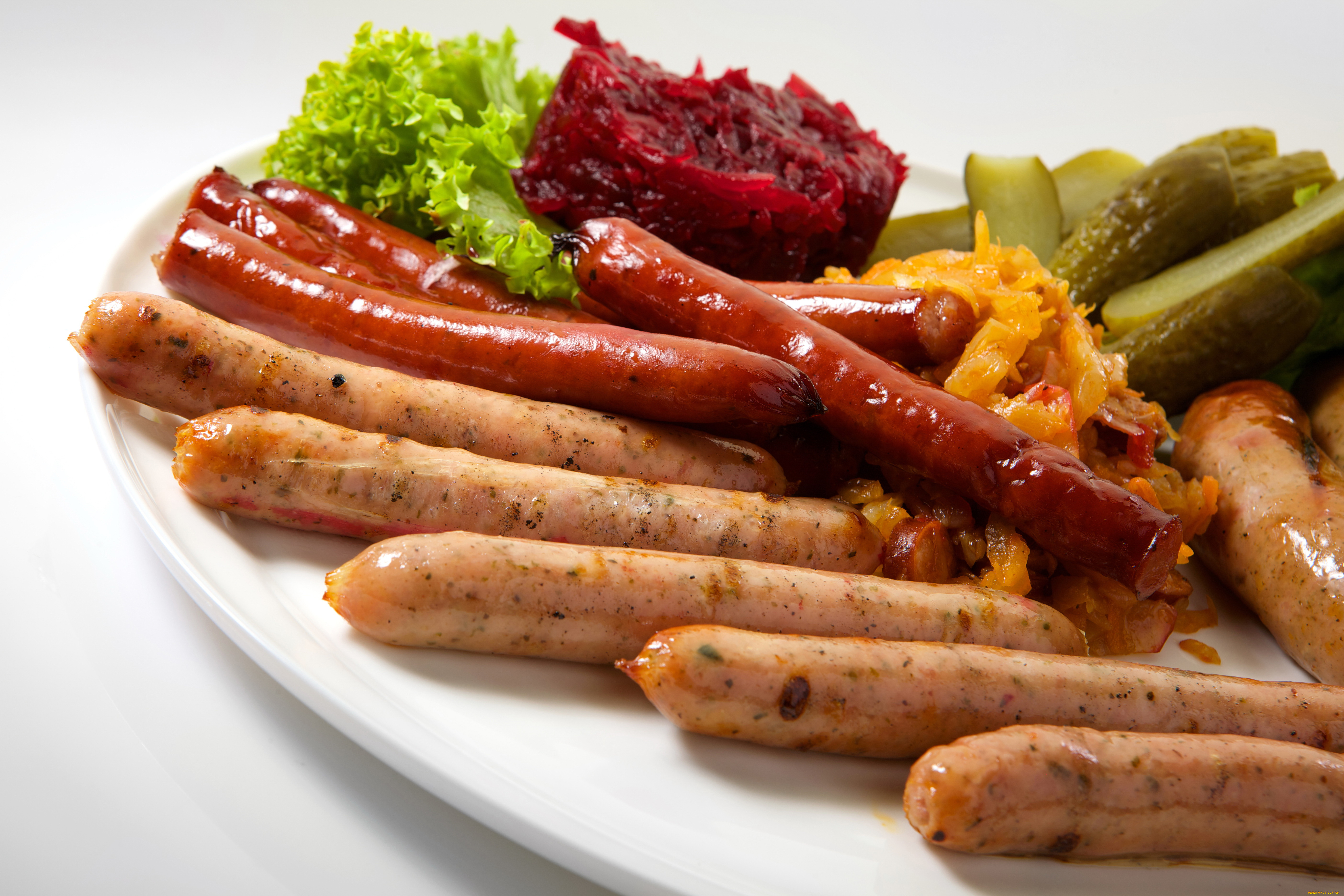 еда, колбасные, изделия, колбаса, зелень, свекла, огурцы, тарелка