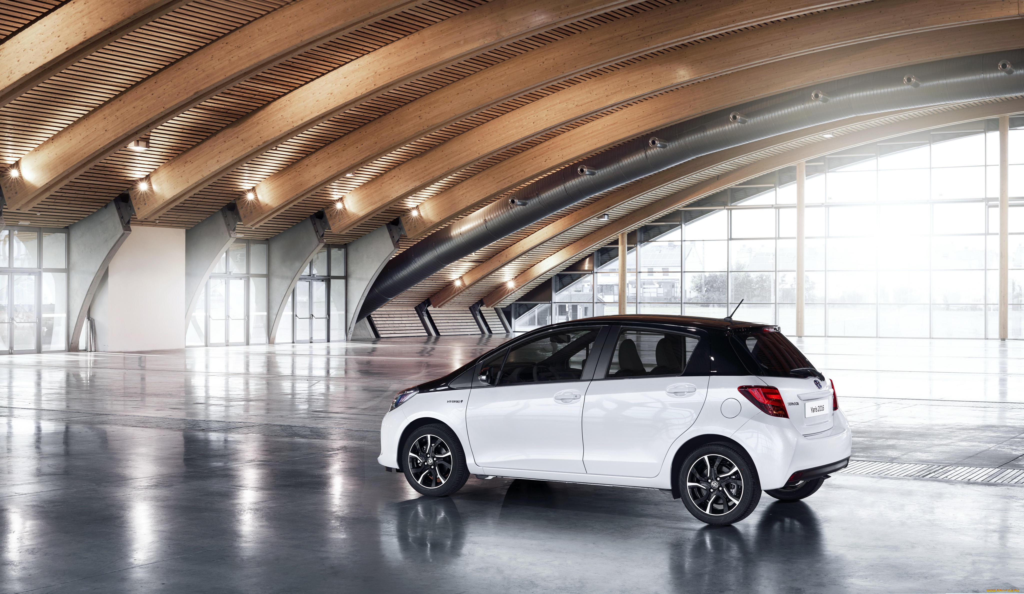 автомобили, toyota, hybrid, yaris, 2015г, style, bi-tone