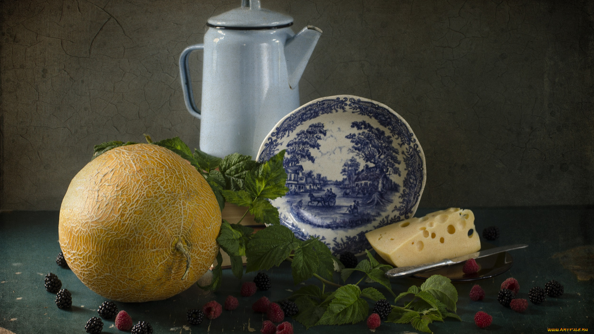 еда, натюрморт, ветка, малина, ягоды, листья, тарелка, чайник, сыр, дыня, нож