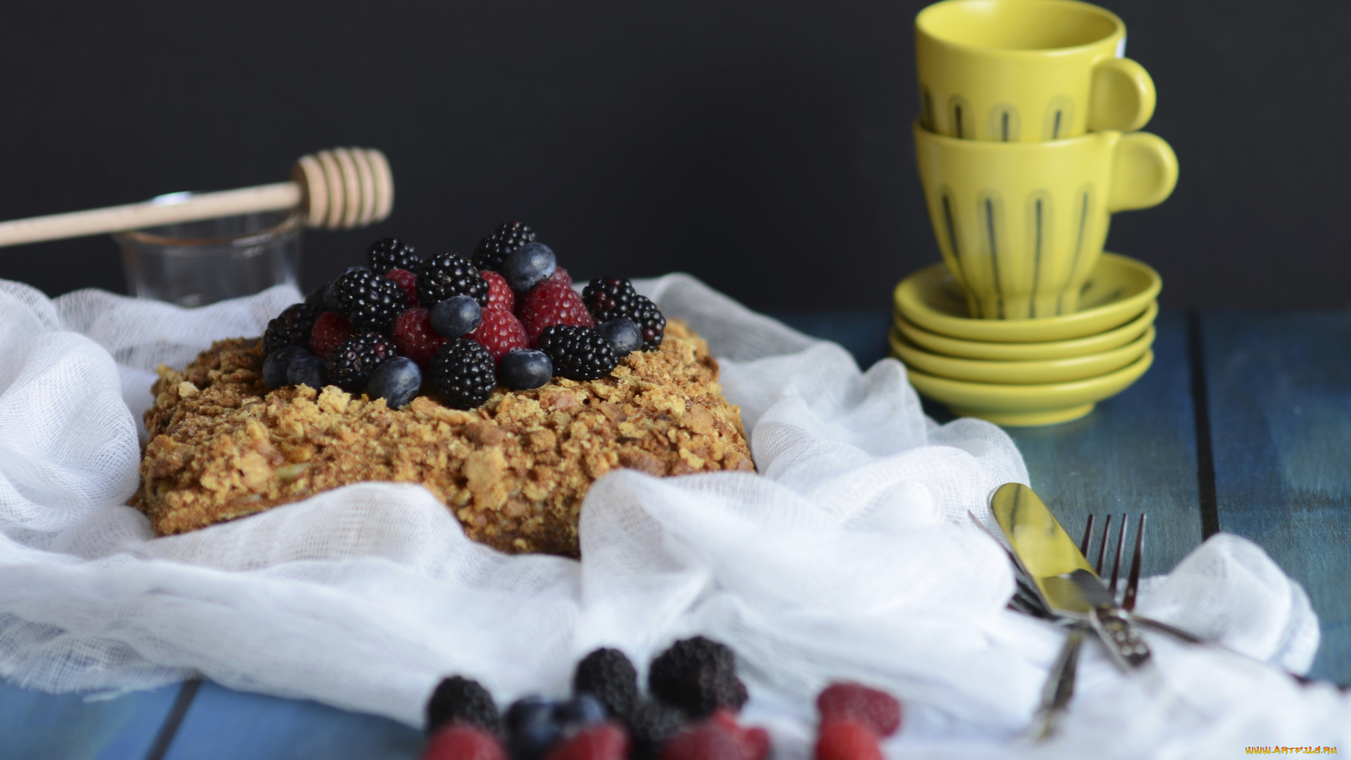 еда, торты, салфетка, тортик, ежевика, посуда, чашки, черника, малина, ягоды