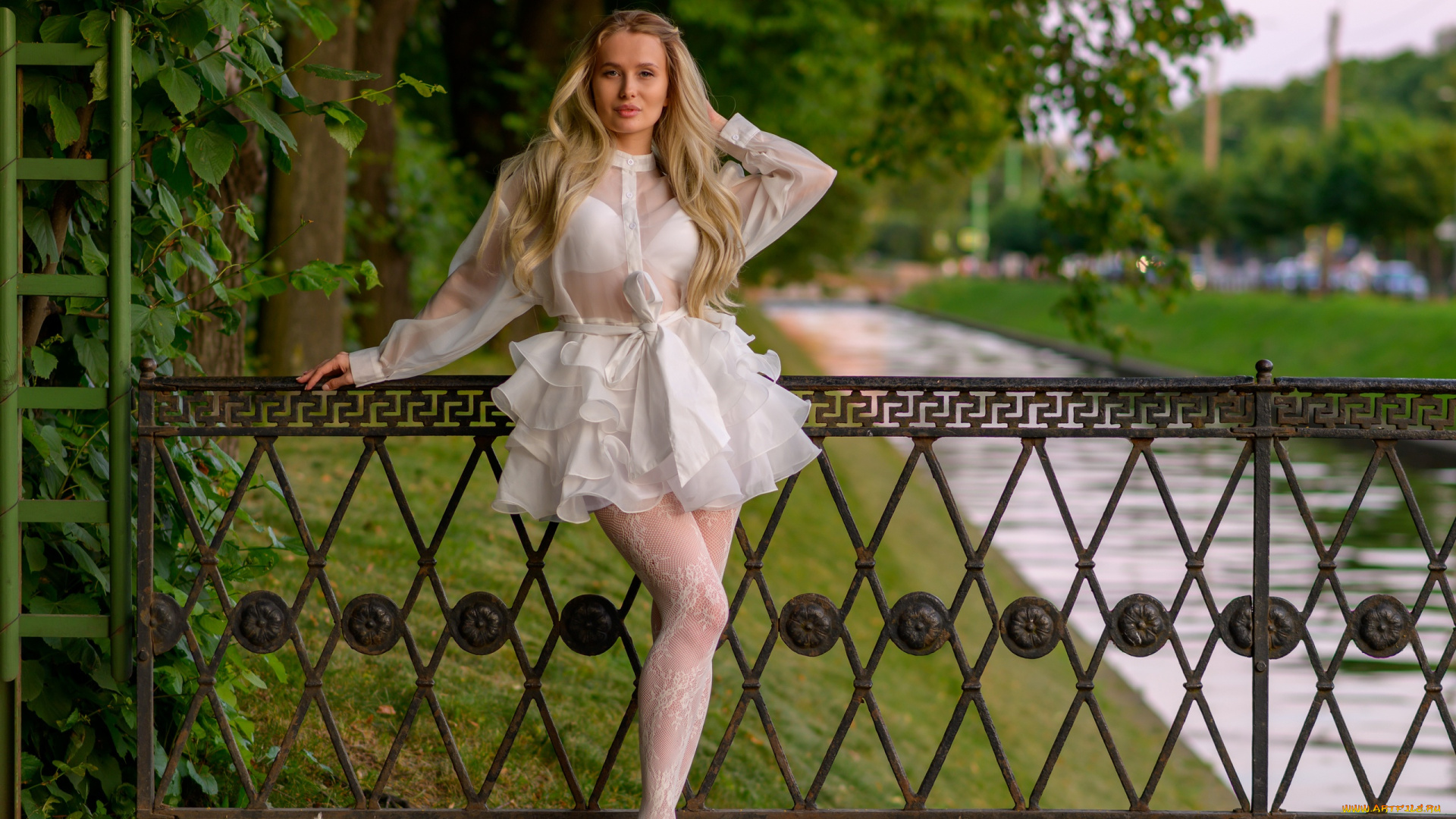 сексуальная, девушка, девушки, -, блондинки, , светловолосые, девушка, женщина, блондинка, светловолосая, сексуальная, модель, звезда, позирует, разная, обувь, верхняя, стильная, одежда, нижнее, эротическое, бельё, трусы, лифчик, колготки, чулки, аксессуары, макияж, и, множество, элементов, на, фотографии