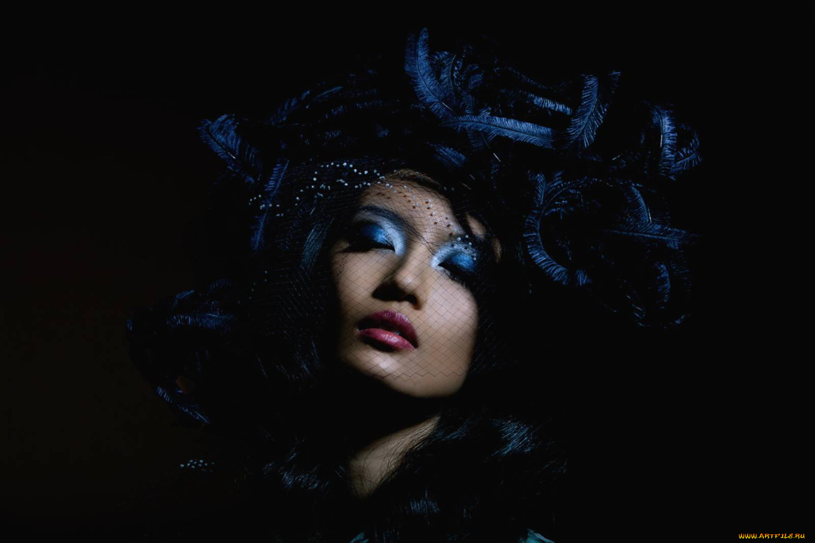 -Unsort, Лица, Портреты, девушки, unsort, лица, портреты, тайна, перья, тени, лицо