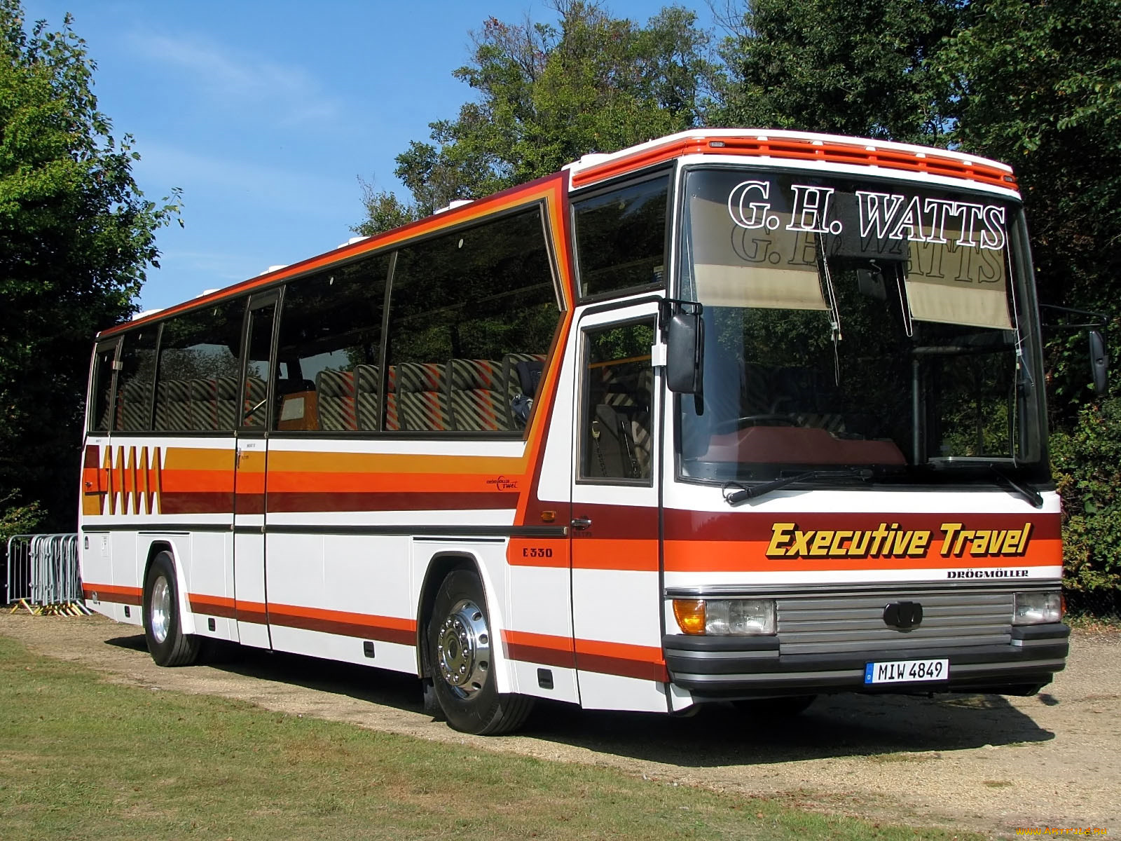 автомобили, автобусы