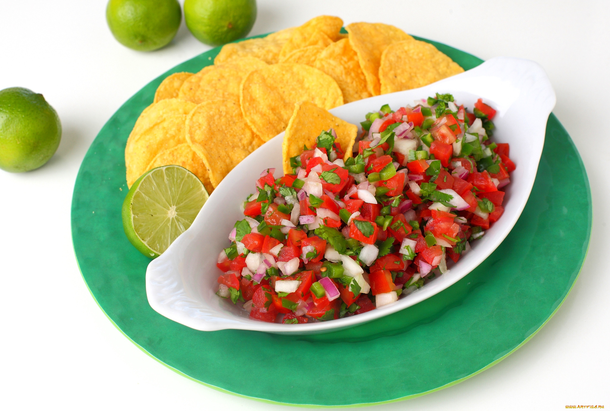 еда, салаты, , закуски, салат, чипсы, лайм