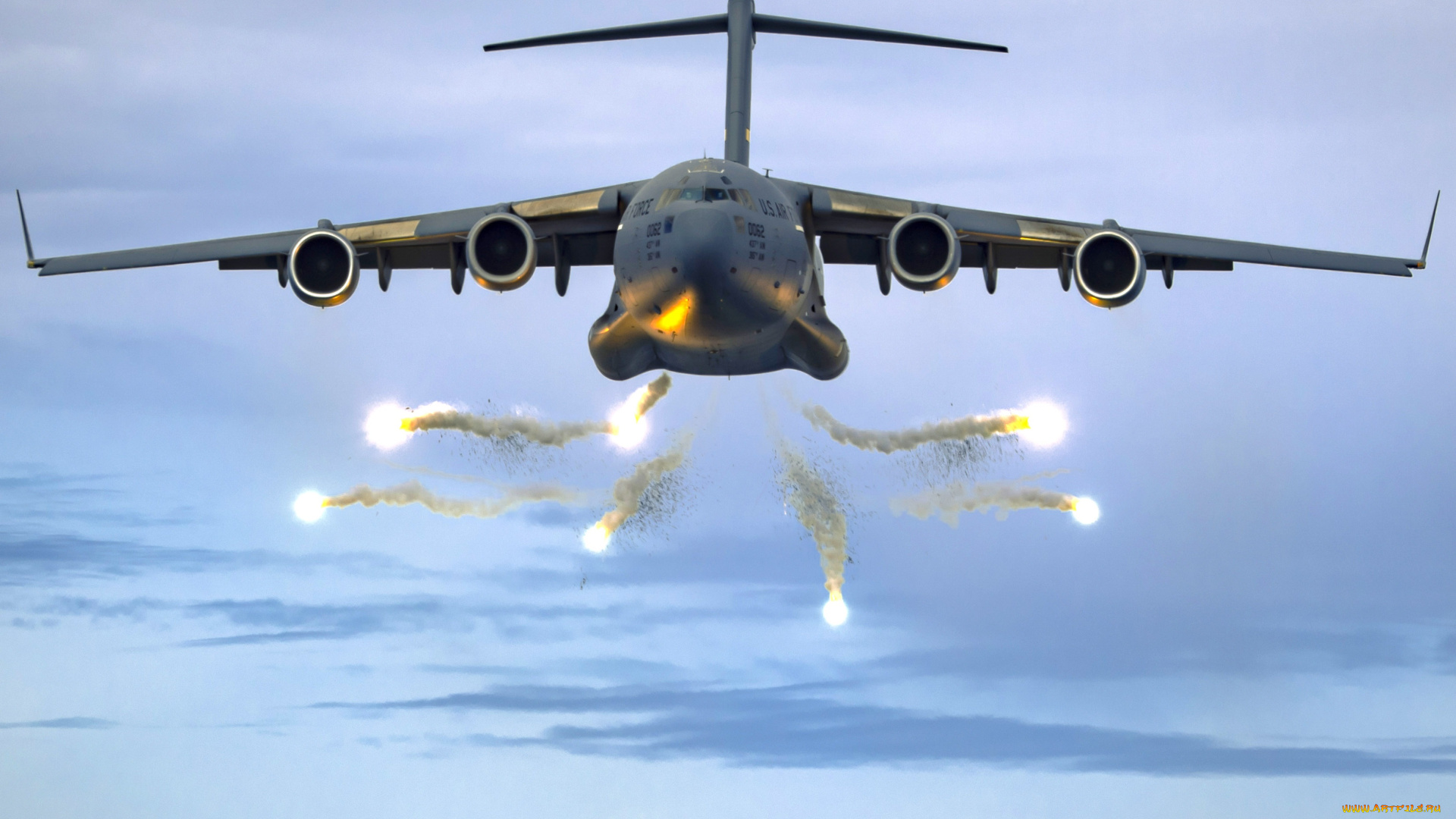 авиация, военно-транспортные, самолёты, author, oreskis, boeing, c17, globemaster3, deploying, flares
