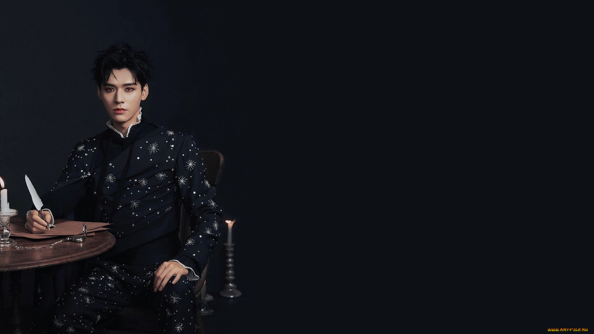 мужчины, gong, jun, |, simon, gong, актер, костюм, перо, свечи, стол