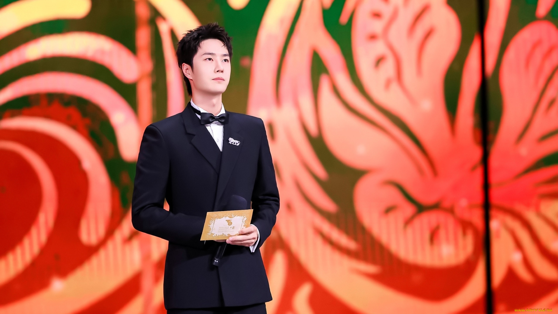 мужчины, wang, yi, bo, актер, костюм, конверт, сцена, микрофон